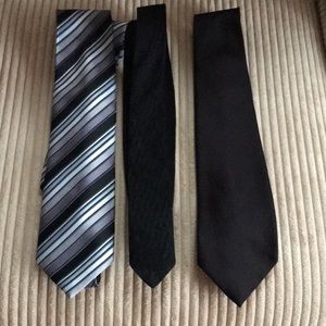 Set of THREE Tie’s great condition.